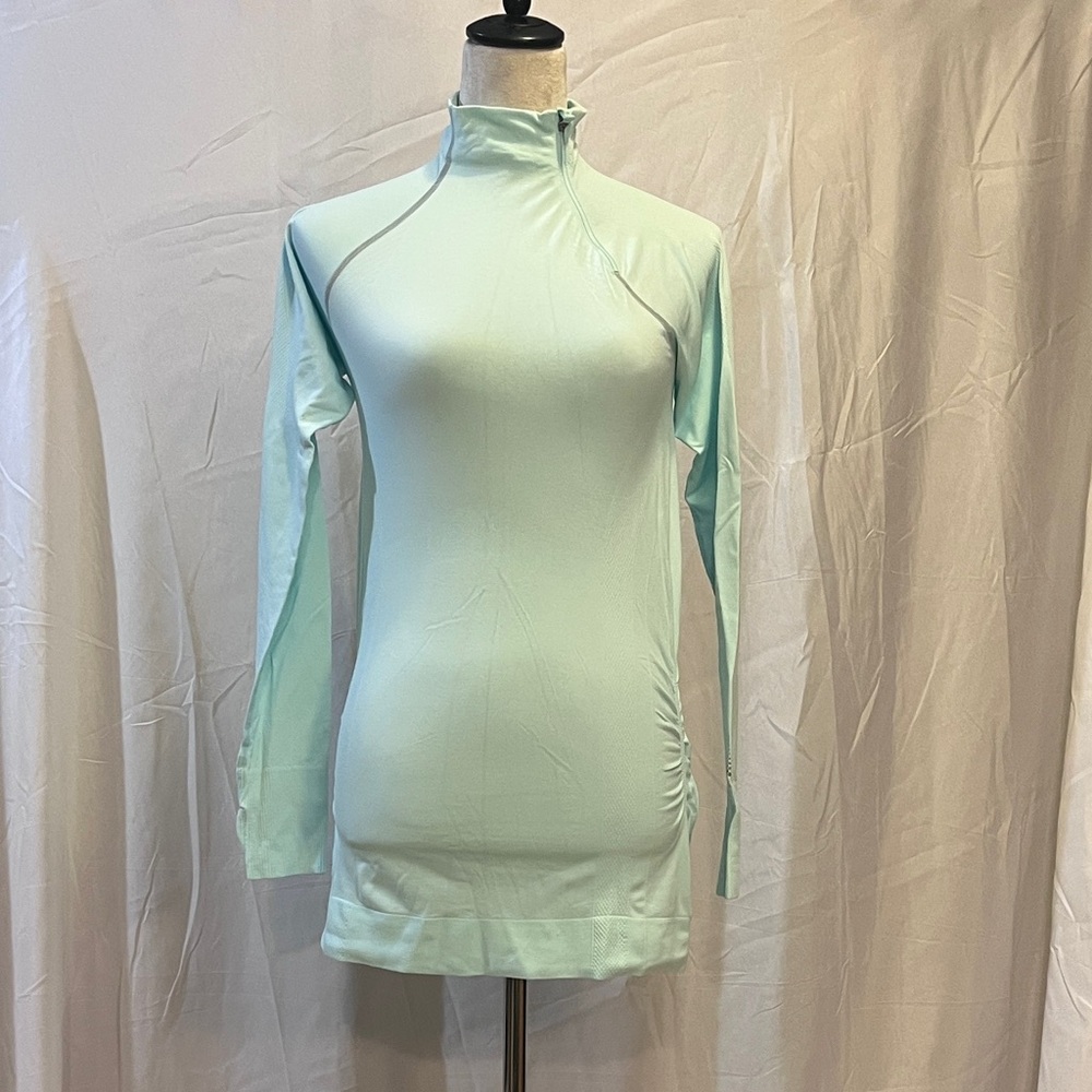 Athleta mint green Long Sleeve Athletic Top. Size M.